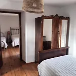 La Botica Del Lobo