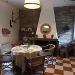 La Botica Del Lobo