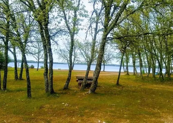 Vakantiehuis La Botica Del Lobo Villardeciervos